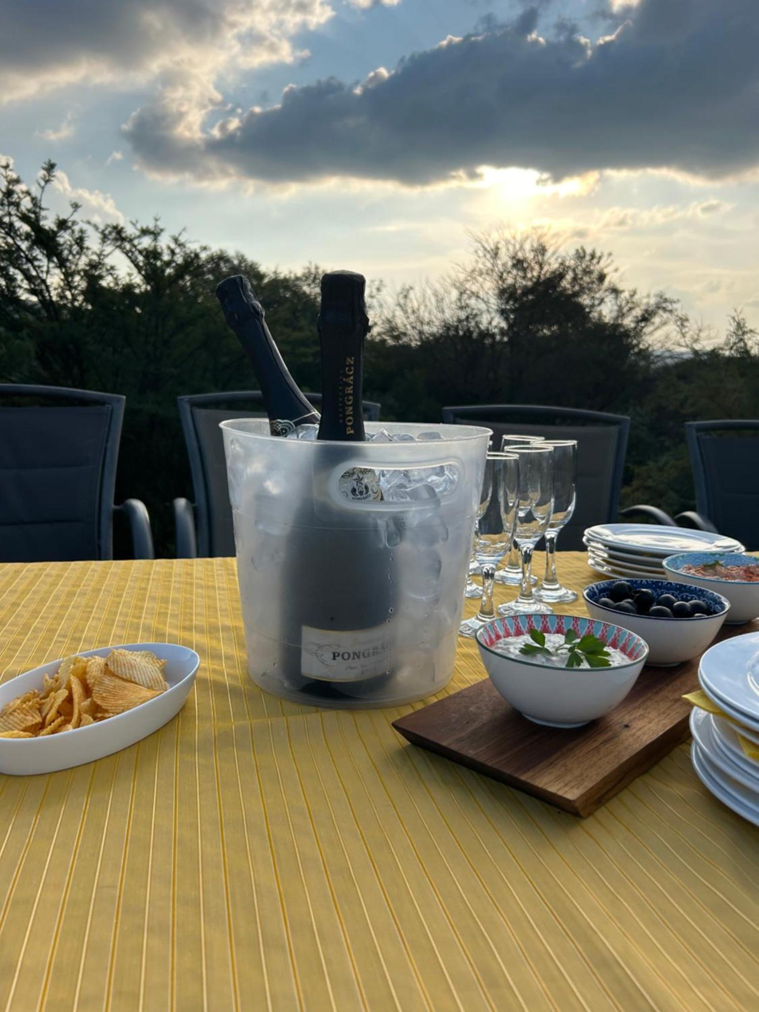 רסטנבורג Tidimalo Lodge מראה חיצוני תמונה